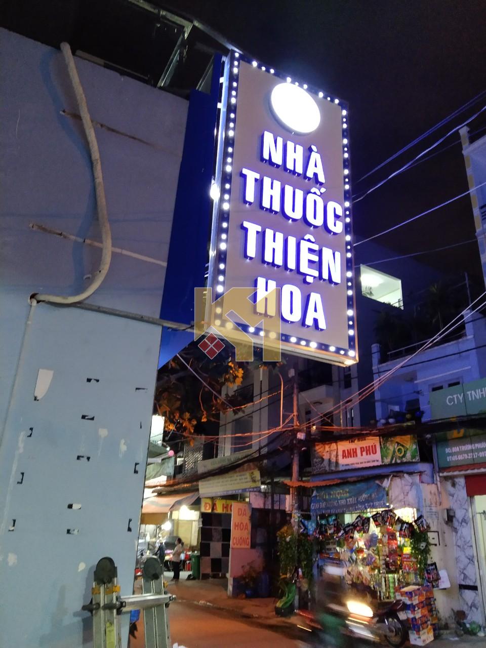 Bảng hiệu Bảng hiệu